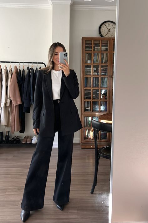 Outfits, Business Casual Outfits, Slacks Outfit, Stylish Work Outfits, Work Outfits Office, Business Outfits Women, Meeting Outfit, Office Attire For Women, Office Attire