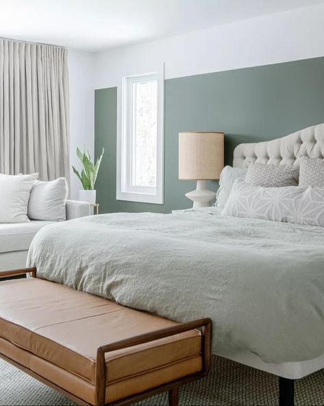 25 Colors That Go With Mint Green in Any Room Home Décor, Inspiration, Green Bedroom Colors, Mint Green Rooms, Mint Green Walls, Mint Color Room, Mint Green Bedroom, Bedroom Color Schemes, Room Color Schemes