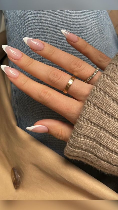 Almond Nails Designs, Neutral Nails, Almond Acrylic Nails, Classy Almond Nails, White Tip Nails, French Tip Nails, French Tip Acrylic Nails, Trendy Nails, Nail Tips