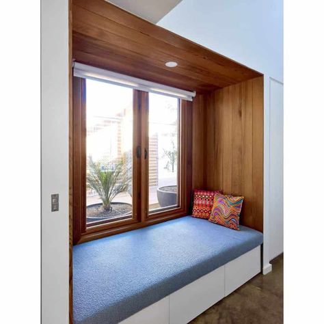 The Top 40 Best Window Seat Ideas - Interior Home and Design Home, Home Décor, Window Seat Storage, Bedroom Window Seat, Daybed Design, Window Seat Design, Window Seat, Built In Daybed, Modern Window Seat