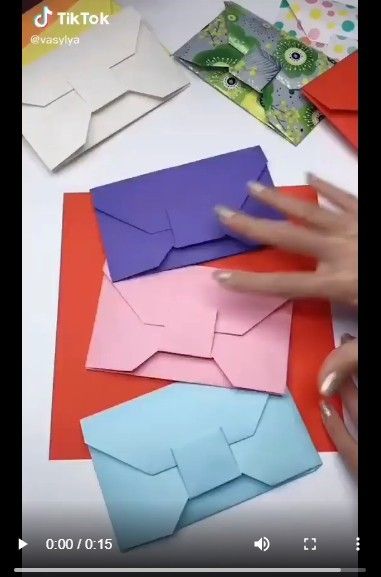 Origami Envelope Easy, Origami Envelope, Gifts Wrapping Diy, Diy Envelope, Cool Paper Crafts, Handmade Envelopes, Oragami, Paper Craft Diy Projects, Diy Paper Crafts Decoration