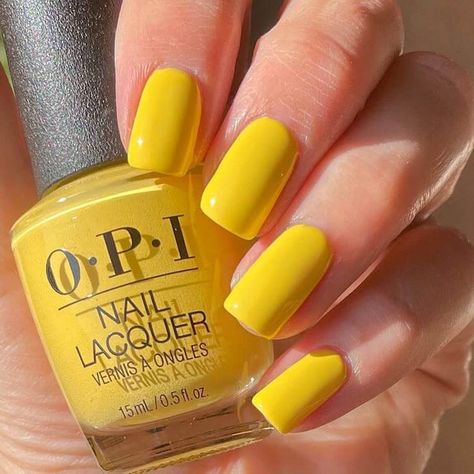 Are you looking for a creative and attention-grabbing nail design? If so, you may want to consider a DIY vibrant yellow nail design. Yellow is a happy color that is sure to brighten up any outfit. These yellow nails use the Don’t Tell a Sol nail polish from OPI. Instagram, Opi Nail Lacquer, Nail Polish Colors, Fresh Nails Designs, Nail Lacquer, Nail Colors, Nails Inspiration, Yellow Nail Polish, Uñas