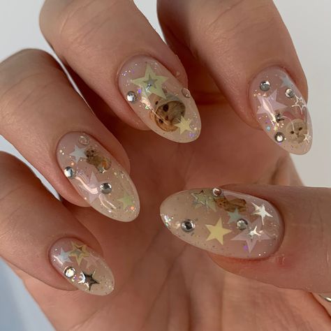glitter glittery clear gelly jelly nails cat stickers stars pastel korean style nail art silver chrome details cute kawaii 90s Junk Nails, Swag Nails, Cute Nails, Grunge Nails, Dream Nails, Cat Nail Art, Cat Nail Designs, Nail Inspo, Star Nails