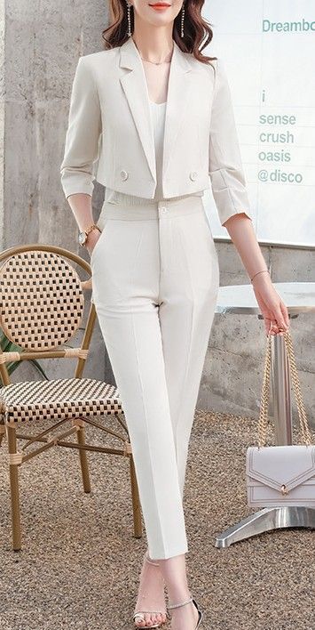 [Sponsored] Business Professional White Outfit For Women And Elegant Ladies. Classy Workwear Style. With Unique Short Blazer. Buy It Online. #pantsuitsforwomencasual Office Outfits, Outfits, Business Casual Outfits, Business Outfits, Professional Outfits, Casual Office Attire, Stylish Work Outfits, Classy Work Outfits, Trendy Work Outfits For Women