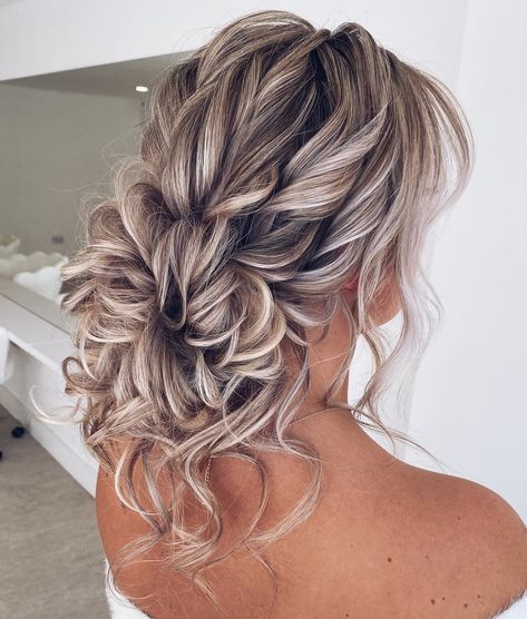 Balayage, Updos For Wedding, Updo Hairstyles For Wedding, Updos For Brides, Messy Wedding Updo, Wedding Hairstyles For Long Hair, Wedding Hairstyles Half Up Half Down, Bride Hairstyles For Long Hair, Boho Updo Hairstyles