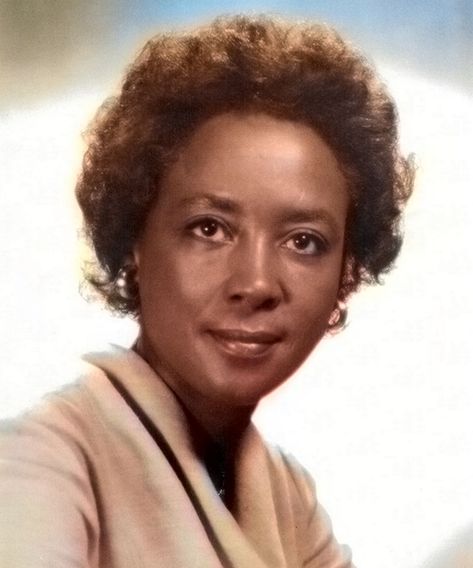 Famous Black Women In STEM, Great Female Scientists Reading, People, Women Facts, Womens History Month, Black History Facts, African American Women, Black History, American Women, Famous Black Americans