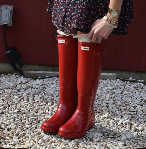 Outfits, Hunter Wellington Boots, Red Rain Boots, Red Rain Boots Outfit, Wellies Rain Boots, Wellies Outfit, Hunter Rain Boots, Red Hunter Boots, Fashionable Snow Boots