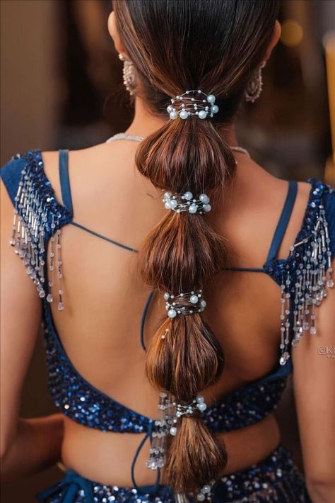unique bridal hairstyle with pearls Bridal Hairstyle Indian Wedding, Indian Bridal Hairstyles, Indian Hairstyles, Hair Style On Saree, Simple Bridal Hairstyle, Indian Wedding Hairstyles, Indian Bridal Hair, Indian Braids, Bride Hairstyles
