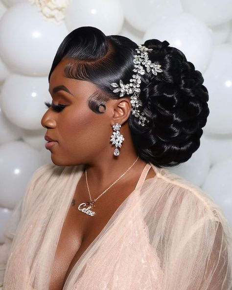 Long Hair Styles, Bridal Hair, African Wedding Hairstyles, Cute Wedding Hairstyles, Afro, Black Wedding Hairstyles, Bridal Hair Inspiration, Bride Hairstyles Updo, Black Brides Hairstyles