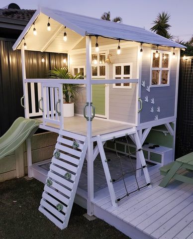 Playset Makeover, Outdoor Kids Playhouse, House Swing, Cubby House Ideas, Kids Cubby Houses, Kids Cubbies, Wooden Cubby, Play Area Backyard, Backyard Kids Play Area