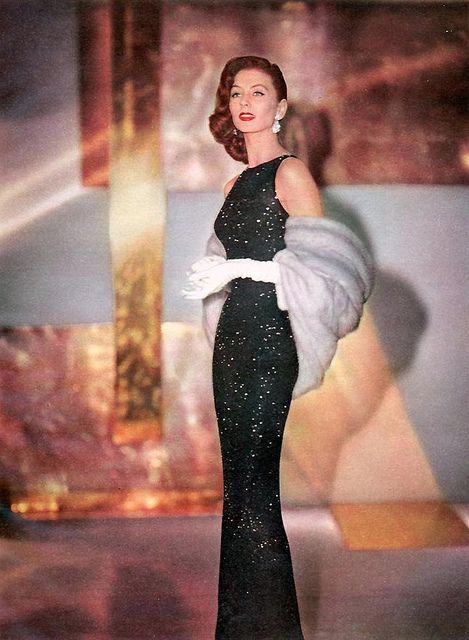 Model Suzy Parker wearing a creation of Jacques Heim,for an "Modess" advertisement in 1955. Haute Couture, The Dress, Dior, Vintage Glam, Couture, 1950s Fashion, Vintage Glamour, Vintage Couture, 1940s