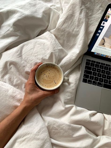Coffee, Coffee And Books, Coffee Break, Coffee Addict, Aesthetic Coffee, Coffee Lover, Coffee Photography, Sunday Morning, Instagram Story Ideas