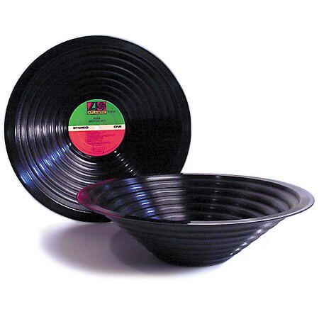 Jeff-davis-bowl-recycled-records Recycling, Upcycling, Retro, Gadgets, Old Vinyl Records, Vinyl Records, Vinyl Record Crafts, Records, Old Records