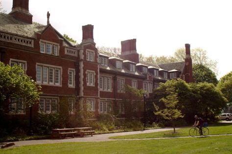 Reed College's average SAT scores, ACT scores, acceptance rate, financial aid, scholarships, and other college admissions data. College Life, Rotc, Student, College, College Aesthetic, Marketing, Liberal, Boarding School Aesthetic, College Degree