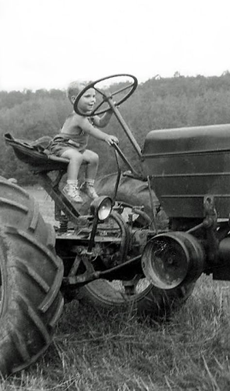 +~+~ Vintage Photograph ~+~+  Varoom! Vintage Photos, Vintage, Old Tractors, Vintage Farm, Old Time Photos, Farm Photo, Old Photos, Driving, Tractors
