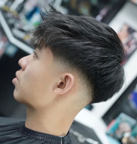 Disconnected Undercut Hairstyle for Thick Straight Hair Undercut, Low Fade Haircut Men's, Disconnected Undercut, Low Taper Fade Haircut, Mens Haircuts Fade, Haircuts For Men, Men Haircut Curly Hair, Mens Hairstyles Thick Hair, Fade Haircut Curly Hair