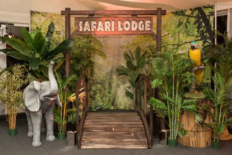 Jungle Themed Corporate Party 2018 | Gallery | Theme Ideas | Event Prop Hire
