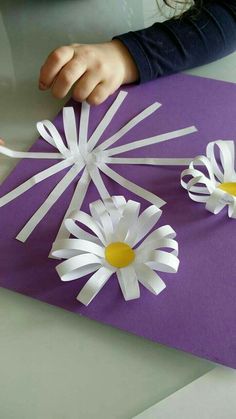 Spring Crafts, Paper Crafts, Easter Crafts, Diy For Kids, Crafts, Spring Crafts For Kids, Spring Crafts Preschool, Crafts For Kids, Kids Crafts
