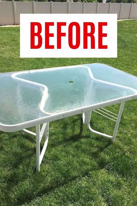 Upgrade your patio glass table with this quick table upcycle DIY idea. Before and after outdoor table makeover idea on a budget. Diy Home Décor, Outdoor, Diy Outdoor Table, Diy Patio Table, Diy Outdoor Furniture, Diy Garden Table, Diy Patio, Patio Furniture Makeover, Wood Table Diy