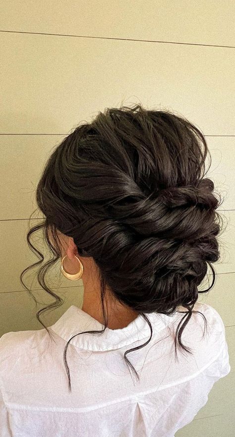 voluminous updo, updo hairstyles, updo 2022, hairstyles, upstyle hairstyles, textured updo, messy updo, wedding updo hairstyles 2022, updo hairtyles 2022 Hair Updos For Wedding, Updos For Black Hair, Up Do Prom, Updo Hairstyles For Homecoming, Volume Updo Wedding, Updos For Brides, Volume Updo Hairstyles, Bridal Updo Hairstyles, Crazy Updos
