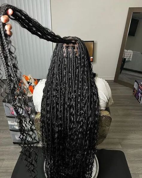Boho Knotless Braids: All You Need to Know About This Hairdo Box Braids, Box Braids Hairstyles For Black Women, Box Braids Hairstyles, Boho Knotless Braids With Color, Braided Hairstyles For Black Women Cornrows, Big Box Braids Hairstyles, Cute Box Braids Hairstyles, Bohieman Knotless Box Braids, Cute Braided Hairstyles