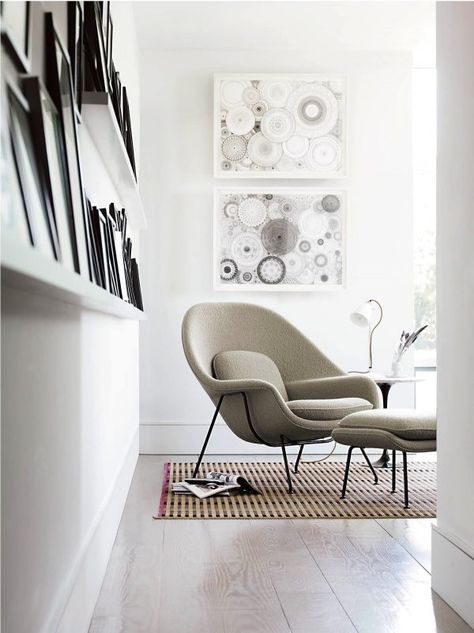 Chaise Longue, Eero Saarinen, Furniture Design, Chair And Ottoman, Chair Design, Modern Lounge Chairs, Saarinen Side Table, Ottoman Design, Chair