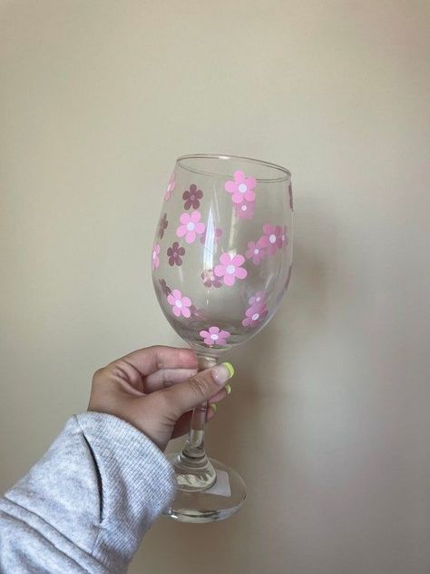 Wine Glass, Cute Wine Glasses, Hand Painted Wine Glasses, Hand Painted Wine Glass, Wine Glass Designs, Painted Wine Glasses Flowers, Painted Wine Glasses, Painted Wine Glass, Diy Wine Glasses Painted