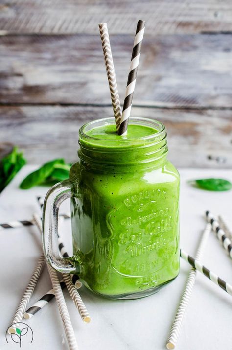 Green Smoothie Recipes, Fruit, Yoga, Smoothies, Smoothie Recipes, Healthy Green Smoothies, Health Drinks Recipes, Green Smoothie, Superfood Smoothie