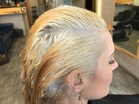 How To Get Rid of Brassy, Yellow or Orange Hair: 3 Steps You Need to Follow to Lift & Tone Your Hair - Ugly Duckling Bleached Hair, Toning Bleached Hair, Hair Levels, Toning Blonde Hair, Brassy Hair, Silver White Hair, Brassy Blonde Hair, Tone Yellow Hair, Tone Orange Hair