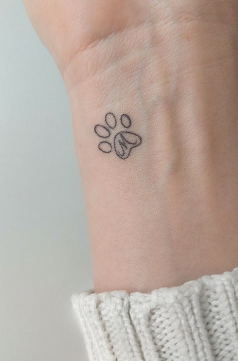 Hand Tattoos, Tattoo Ideas, Finger Tattoos, Tattoos, Tattoo Designs, Cute Tattoos, Paw Tattoo, Tatto, Pretty Tattoos