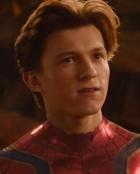 How To Get The Tom Holland Haircut From Avengers Infinity War Fandom, Spiderman, Marvel, Geek, Tom Holland Spiderman, Peter Parker, Tom Holland, Tom Holland Haircut, Tom Holland Hair