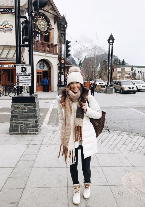 Winter Trip To Canada - Banff, Lake Louise, Emerald Lake | Alyson Haley Outfits, Jeans, Winter Outfits, Winter Fashion, Winter, Casual, Winter Outfits Snow, Winter Outfits Cold, Winter Casual
