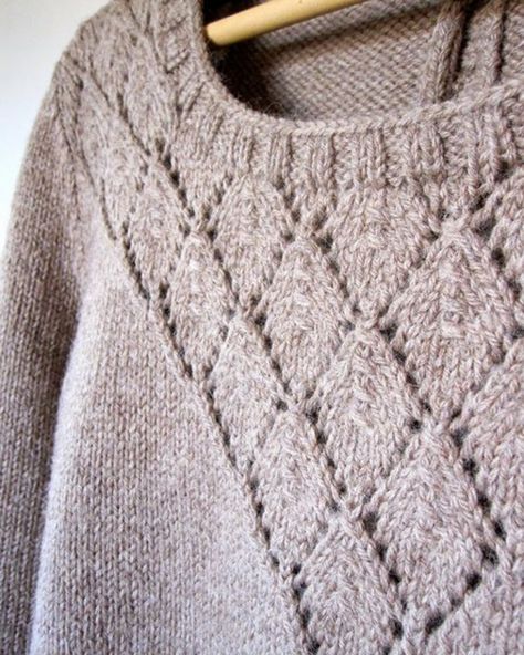 patron gratuit pour tricoter un pull Ravelry, Jumpers, Knittin, Knitted Pullover, Knitted Wit, Knitwear, Knitted Tops, Sweater Pattern, Knits