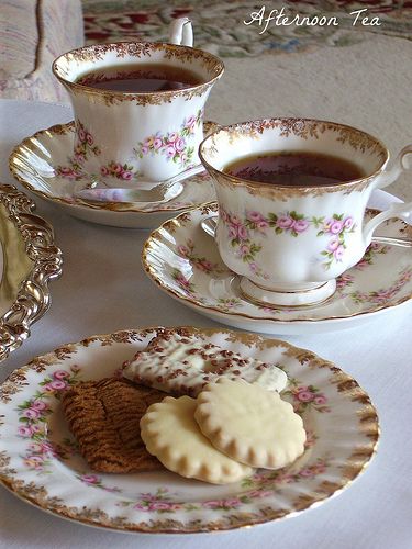 High Tea, Vintage, Matcha, Brunch, Tea, Vintage Tea, Cafe, Foodie, Tea Set