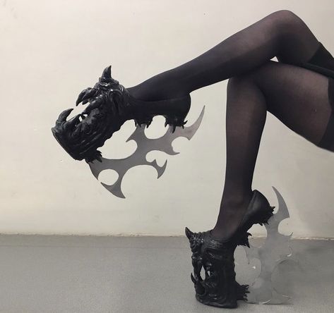 Horror, Edgy Outfits, Goth Shoes, Goth Shoes Aesthetic, Spike Heels, Cool Outfits, Black Gothic, Dollskill Outfits, Cute Shoes