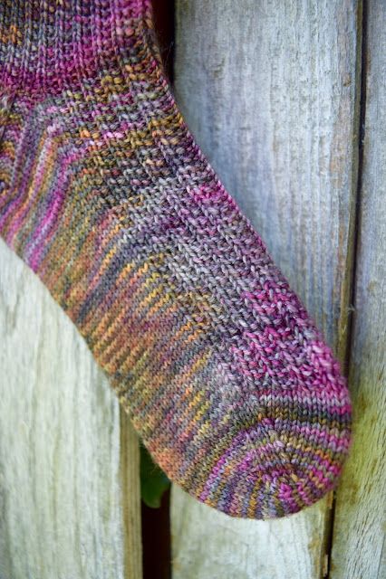 All Knit Up Designs : Village Socks Ravelry, Crochet, Knit Patterns, Amigurumi Patterns, Loom Knitting, Knitted Socks Free Pattern, Sock Knitting Patterns, Knitting Patterns, Knit Or Crochet