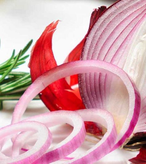 10 Best Benefits Of Onion Juice Health, Onion Juice, Juicing For Health, Onion Juice For Hair, Juicing Benefits, Juicing Recipes, Healthy Juices, Natural Healing, Juice Fast