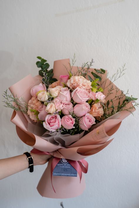 Sunny Day with pink roses . #roses #flower #bouquet Floral, Roses, Pink, Graduation Flowers Bouquet, Flowers Bouquet Gift, Floral Bouquets, Graduation Flowers, Flowers Bouquet, Birthday Flowers Bouquet