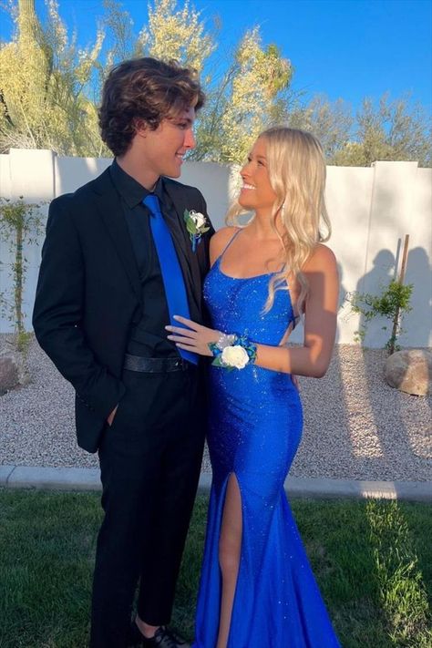 Prom, Homecoming Couples Outfits, Homecoming Pictures With Date, Prom Dates Couples, Prom Date Pictures, Homecoming Couples, Prom Couples Outfits, Couples Prom Outfits, Prom Couples Outfits Blue
