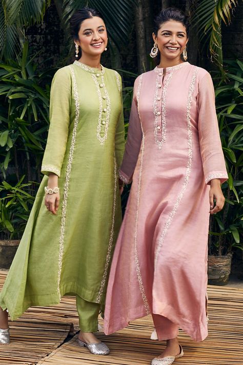 Tissue Chanderi Kurta sets in pastel hues finished with Resham and pearl embroideryYou can wear for any and every small social gatheringIt's a go-to dress for people who want to collect classics. Suits, Outfits, Designer Kurti Patterns, Cotton Kurti Designs, Silk Kurti Designs, Designer Kurtis, Long Kurta Designs, Latest Kurta Designs, Simple Kurta Designs