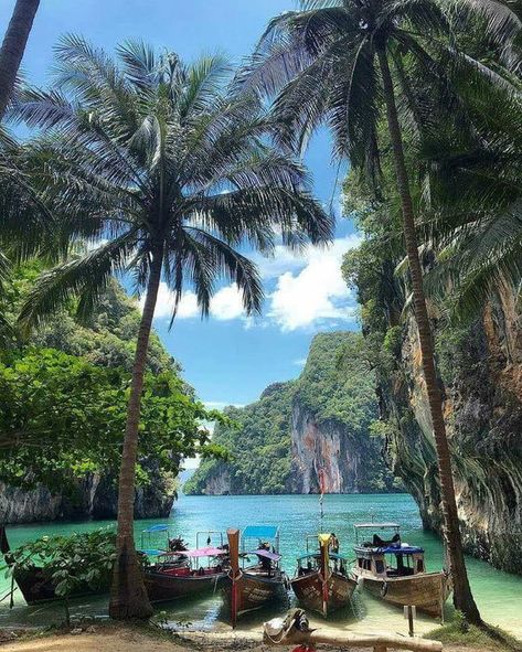 Paradise Island, Krabi, Thailand. - 9GAG Paradise Island, Destinations, Indonesia, Nature, Phuket, Places, Paradise, Asia, Italia