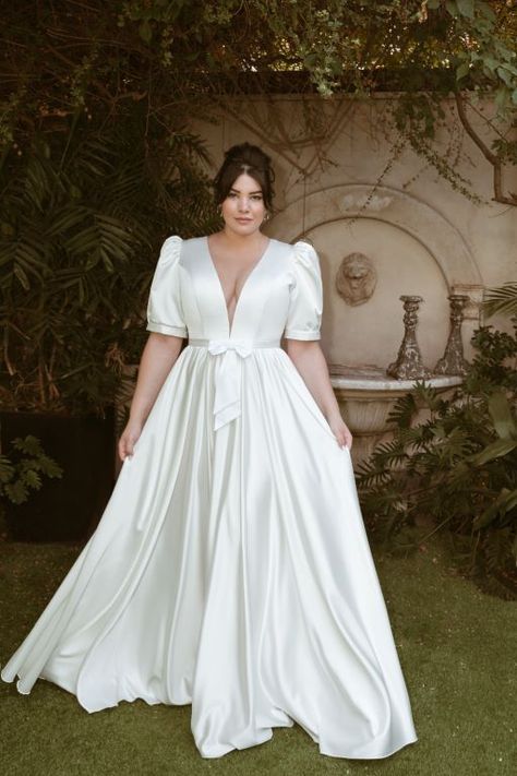 Wedding Dress, Ball Gowns, Plus Size Ball Gown, Plus Size Gowns With Sleeves, Ball Gown Wedding Dress, Gown Plus Size, Plus Size Elopement Dress, Plus Size Gowns, Plus Size Civil Wedding Dress