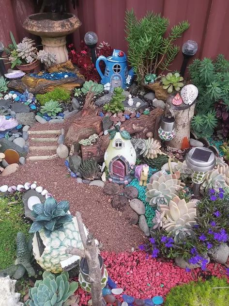 21 Large Outdoor Fairy Garden Ideas | Munchkins Planet Outdoor, Ideas, Gardens, Garden, Fairy Garden, Landscape, Fairy, Large