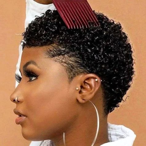 40 Tapered Haircut for Beautiful Black Women - Perfect for Hot Summers! - Coils and Glory Hairstyle, Short Hair, Haar, Gaya Rambut, Girl Haircuts, Peinados, Afro, Hair Designs, Short Hair Designs