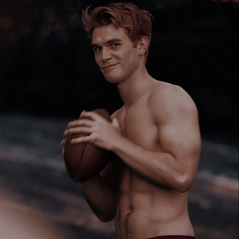 People, Archie Andrews Aesthetic, Archie Andrews, Archie Andrews Riverdale, Archie Jughead, Riverdale Cast, Riverdale Archie, Hot Actors, Archie