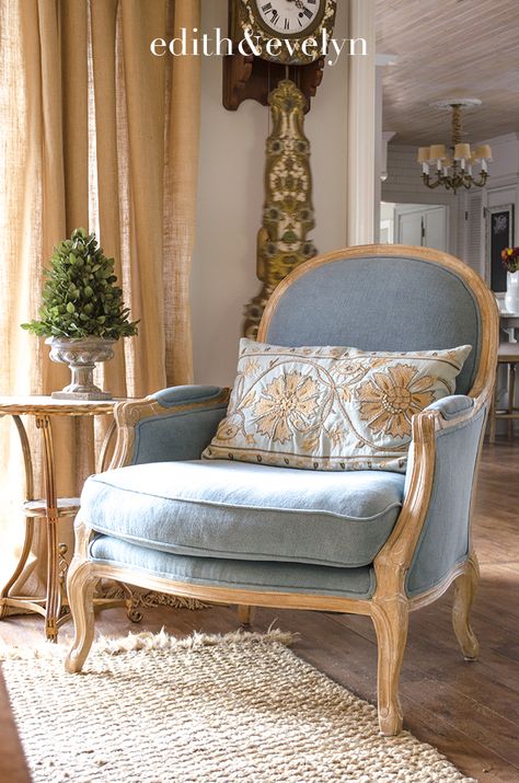 Interior, Home, Interior Design, Furniture Design, French Country Decorating, French Furniture, French Chairs, Vintage Chairs, Living Room Chairs