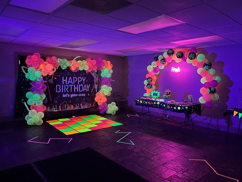 Glow Party, Pre K, Neon, Glow, Glow Party Games, Glow Birthday Party Ideas, Adult Glow Party, Glow Party Decorations, Glow Birthday Party