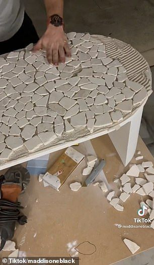 Upcycling, Ikea, Coffee Table Upcycle, Diy Coffe Table, Handmade Coffee Table, Coffee Table Makeover Diy, Diy Coffee Table, Mosaic Coffee Table, Coffee Table Top Ideas