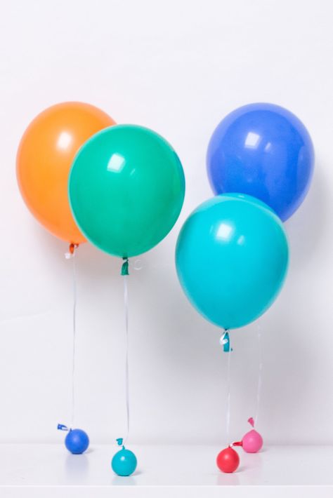 Diy, Diy Baby Stuff, Hochzeit, Latex Balloons, Diy Balloon Weight, Basteln, Balloons, Balloon Weights, Deko