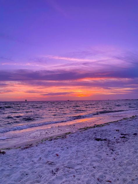 Ipad, Nature, Sky Aesthetic, Purple Sunset, Sky Pictures, Purple Sky, Purple Aesthetic Background, Aesthetic Backgrounds, Purple Beach